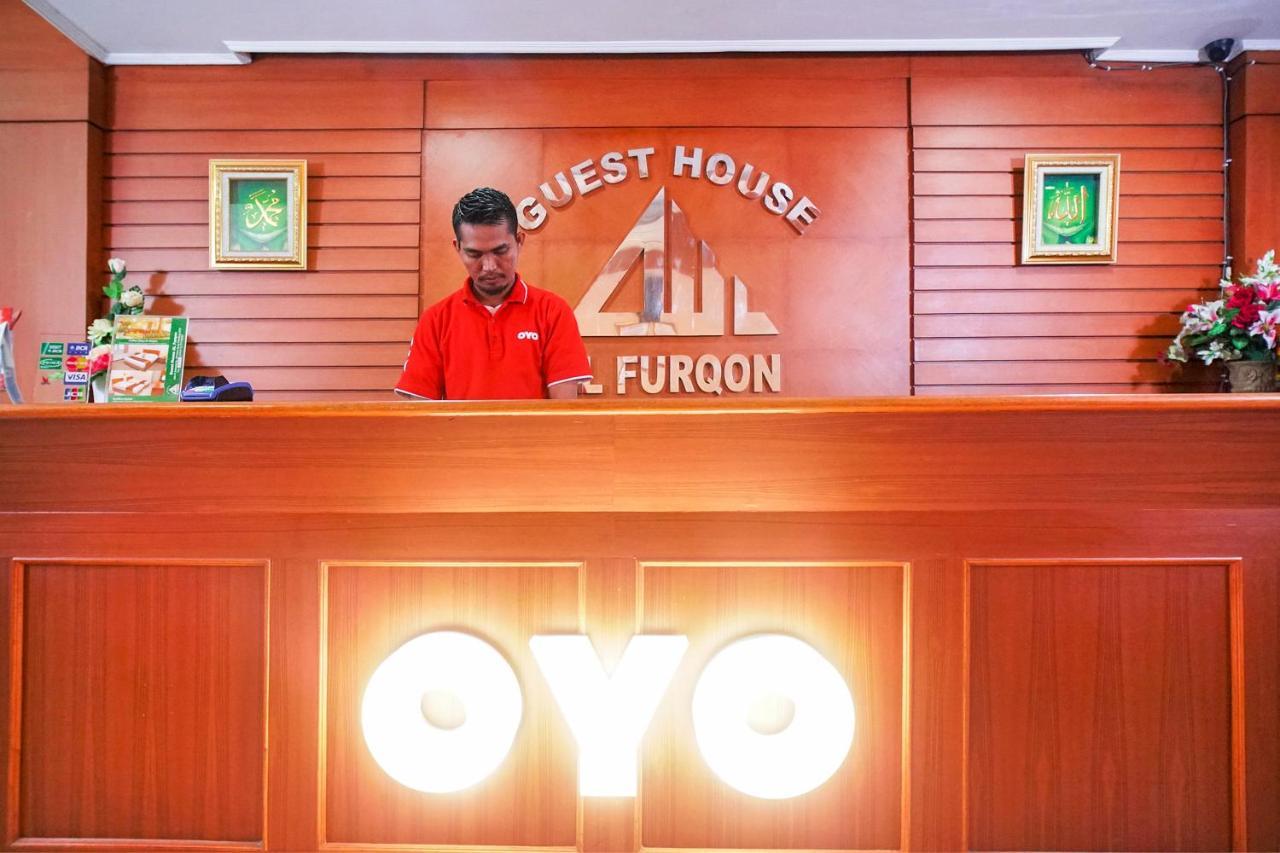 Oyo 142 ホテル アル フルコン シャリアー パレンバン エクステリア 写真
